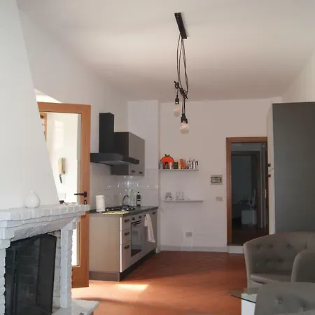 Colline Di Firenze, Di Canonica Apartment *